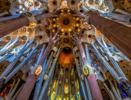Bazylika Świętej Rodziny w Barcelonie – cud architektury i majestatyczny wizerunek Bożego piękna